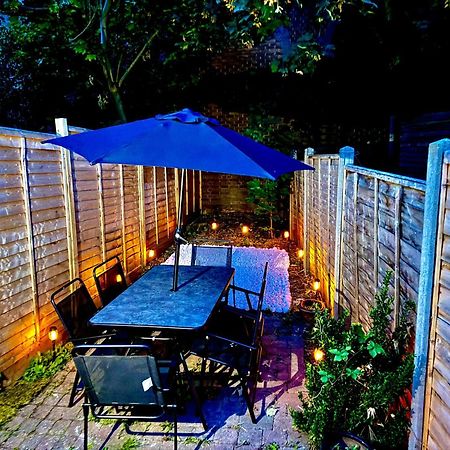 Three Bedroom House By Peacegrove Homes Short Lets & Serviced Accommodation Brighton With Free Wifi & Pet Friendly Kültér fotó