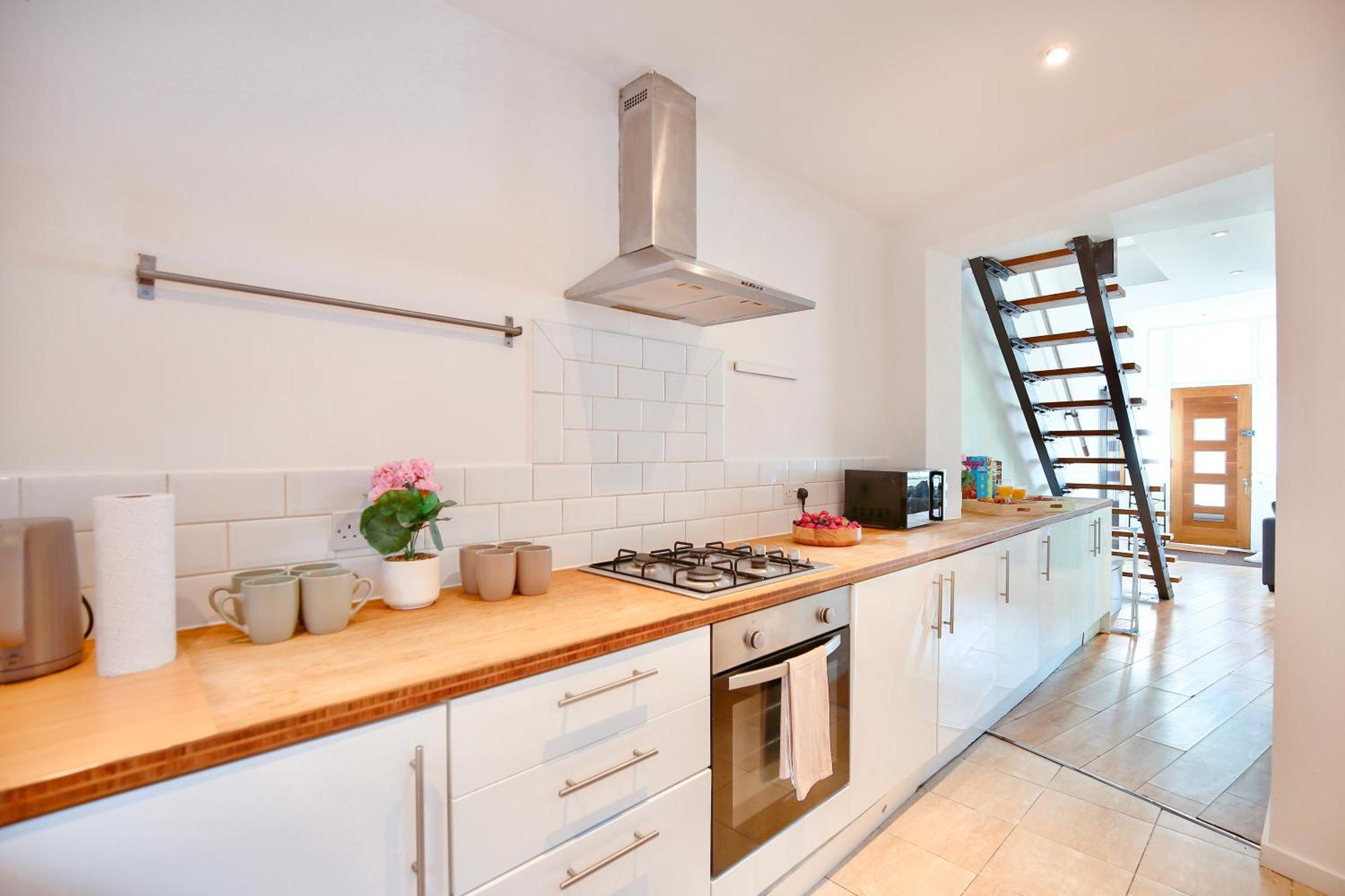 Three Bedroom House By Peacegrove Homes Short Lets & Serviced Accommodation Brighton With Free Wifi & Pet Friendly Kültér fotó
