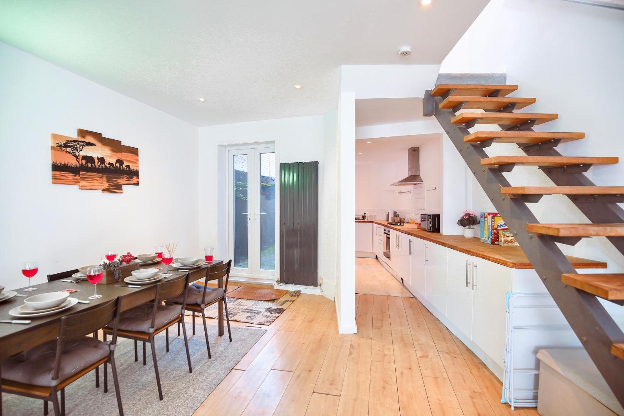 Three Bedroom House By Peacegrove Homes Short Lets & Serviced Accommodation Brighton With Free Wifi & Pet Friendly Kültér fotó