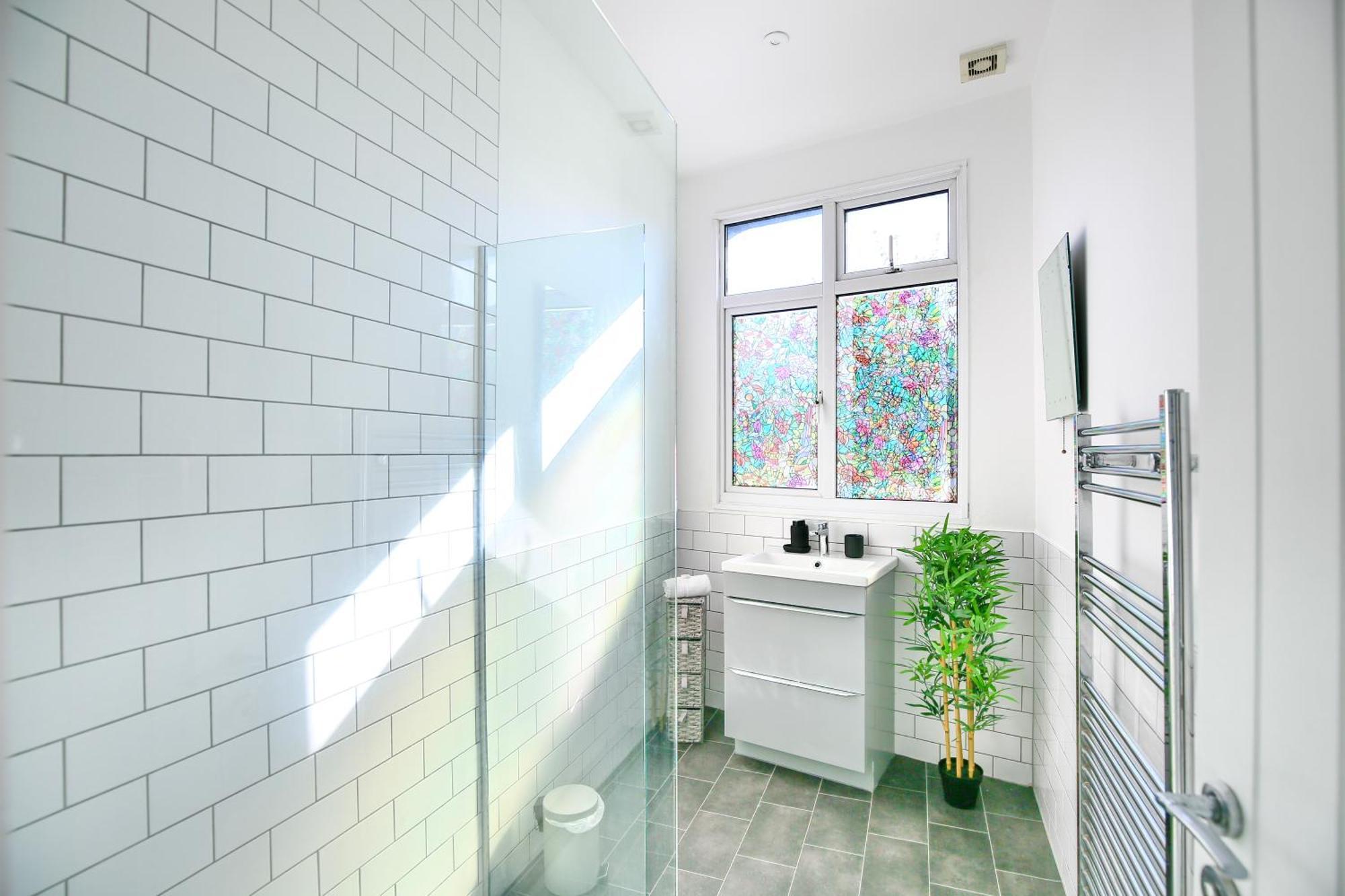 Three Bedroom House By Peacegrove Homes Short Lets & Serviced Accommodation Brighton With Free Wifi & Pet Friendly Kültér fotó