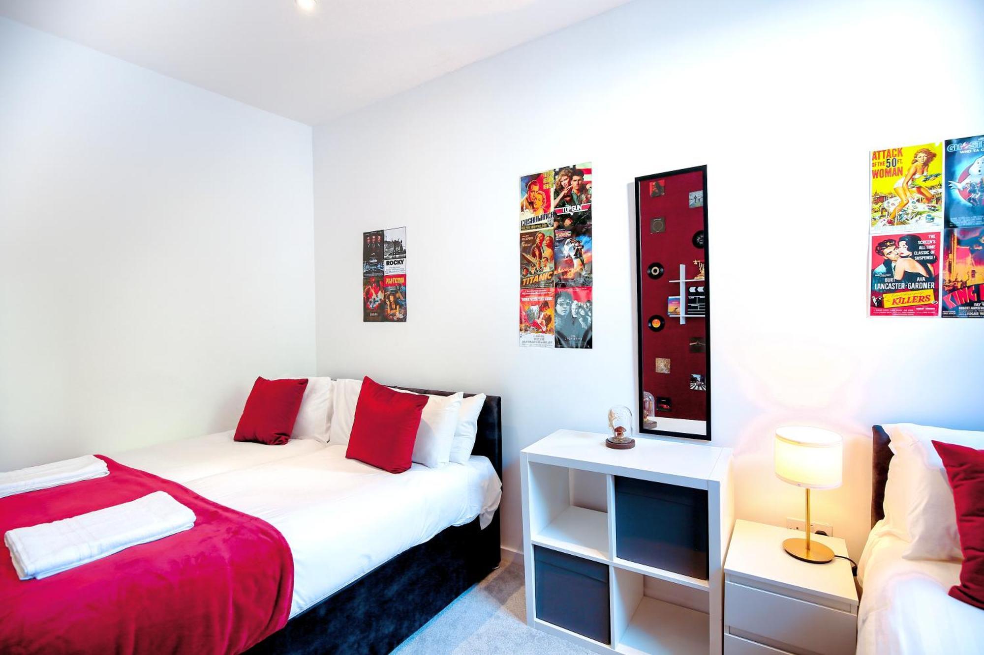 Three Bedroom House By Peacegrove Homes Short Lets & Serviced Accommodation Brighton With Free Wifi & Pet Friendly Kültér fotó