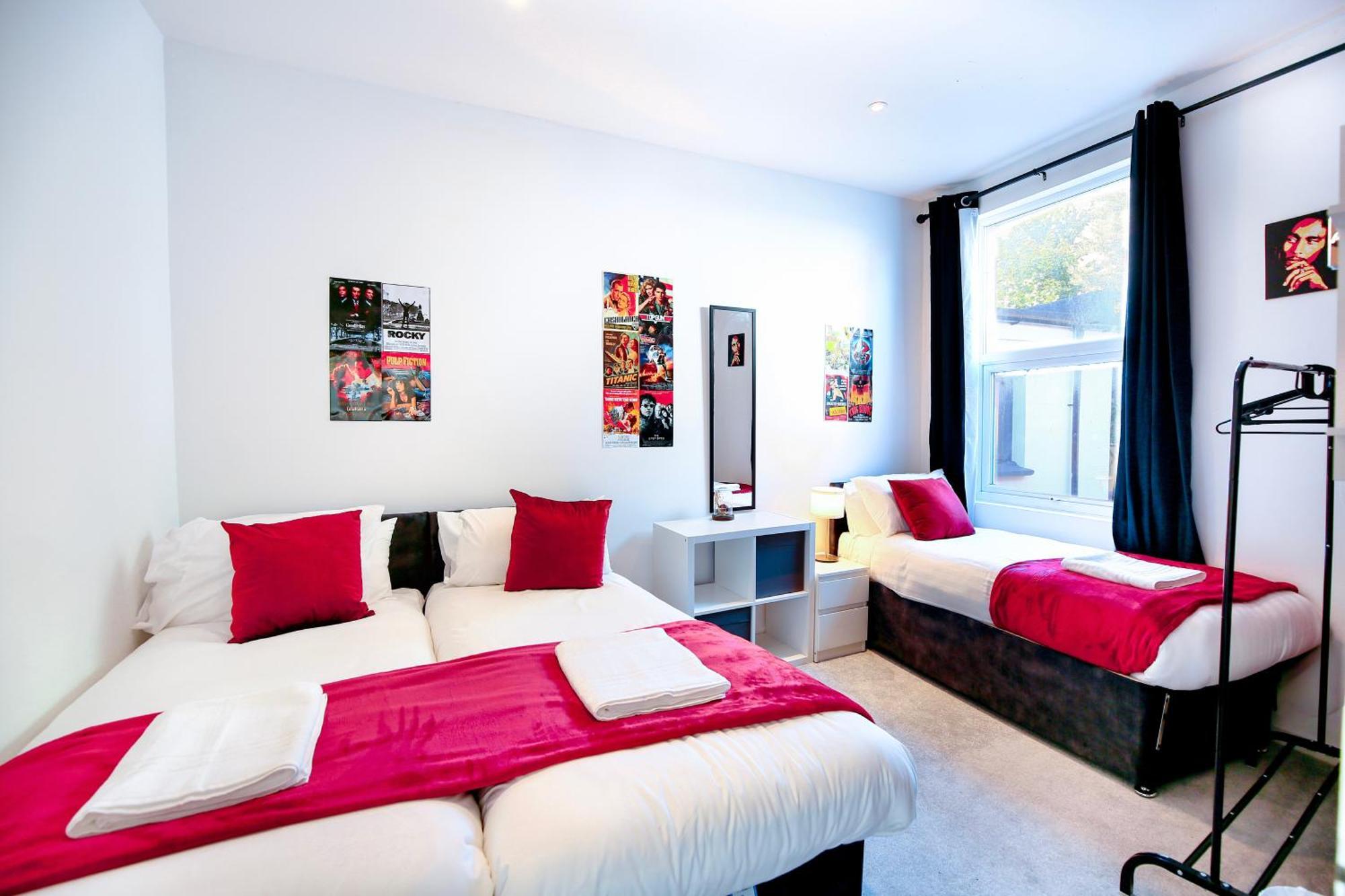 Three Bedroom House By Peacegrove Homes Short Lets & Serviced Accommodation Brighton With Free Wifi & Pet Friendly Kültér fotó