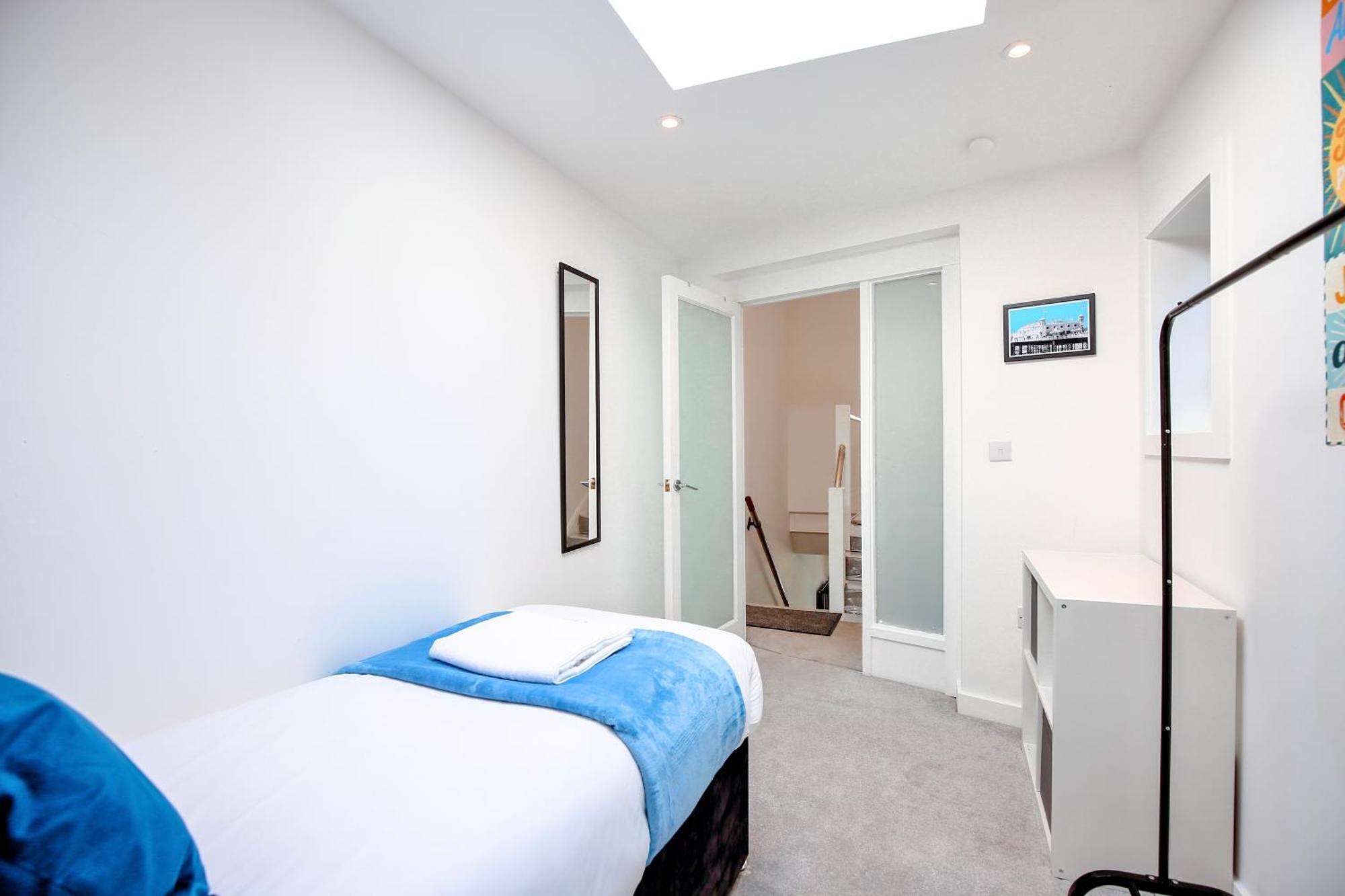 Three Bedroom House By Peacegrove Homes Short Lets & Serviced Accommodation Brighton With Free Wifi & Pet Friendly Kültér fotó