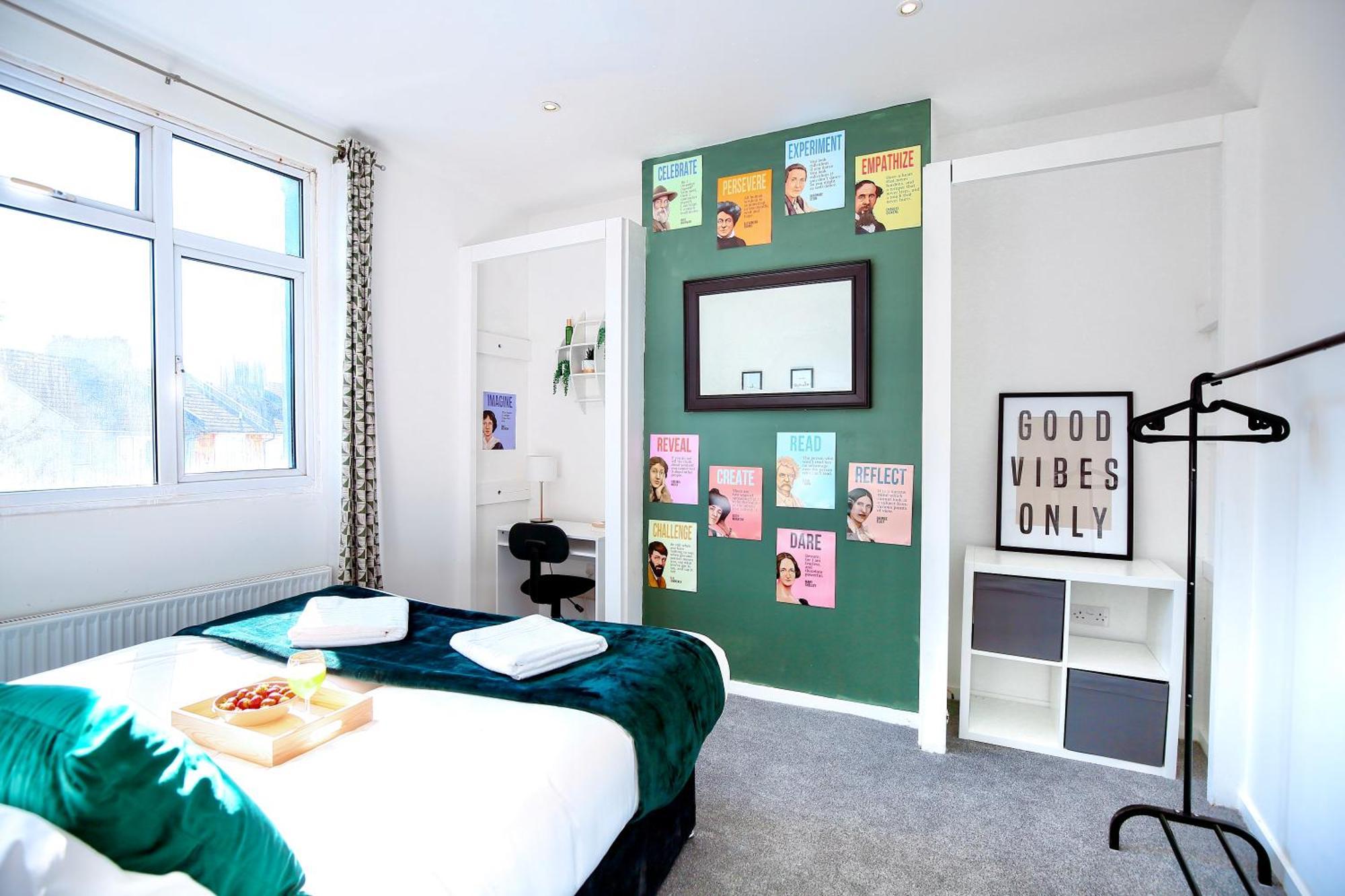 Three Bedroom House By Peacegrove Homes Short Lets & Serviced Accommodation Brighton With Free Wifi & Pet Friendly Kültér fotó