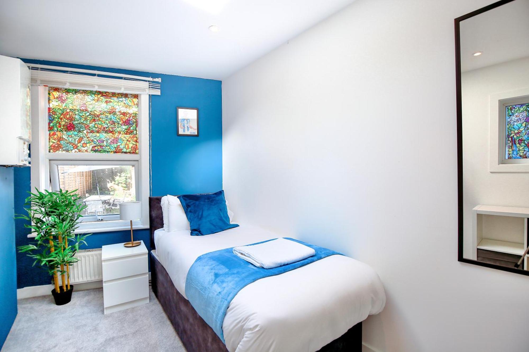 Three Bedroom House By Peacegrove Homes Short Lets & Serviced Accommodation Brighton With Free Wifi & Pet Friendly Kültér fotó